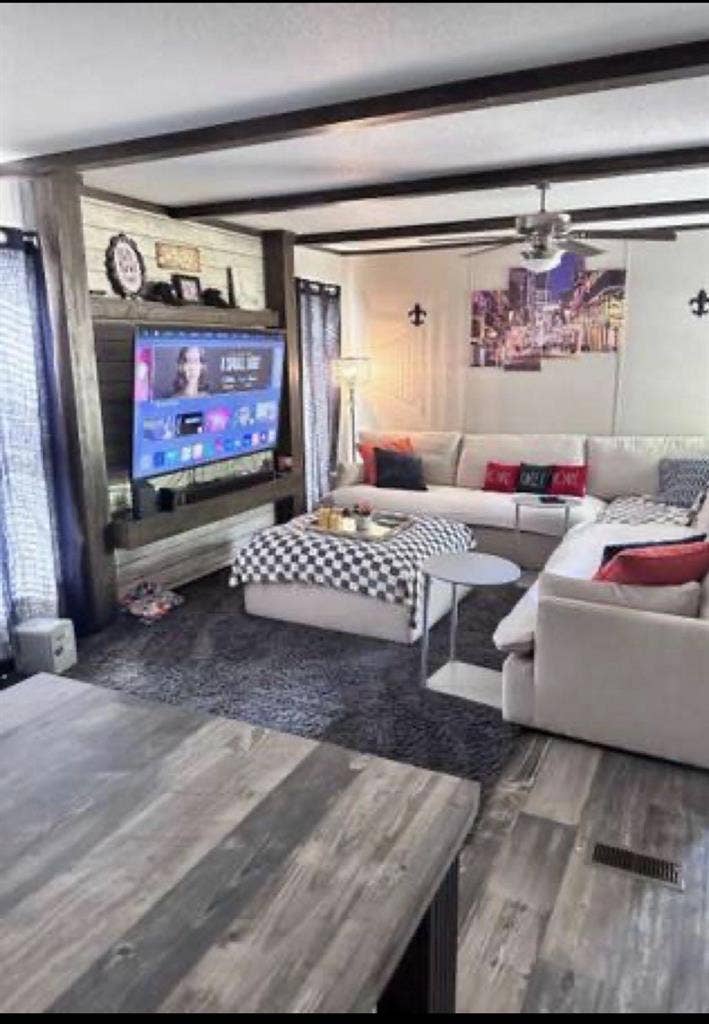 Room for rent in my home