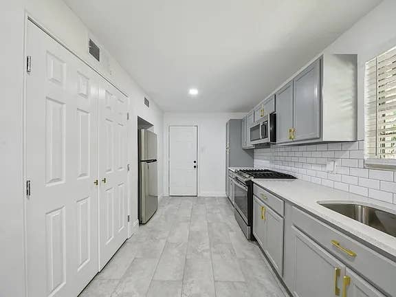 CHECK OUT MY BEAUTIFUL HOUSE