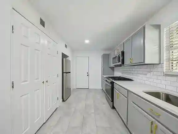 CHECK OUT MY BEAUTIFUL HOUSE