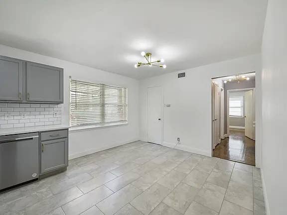 CHECK OUT MY BEAUTIFUL HOUSE