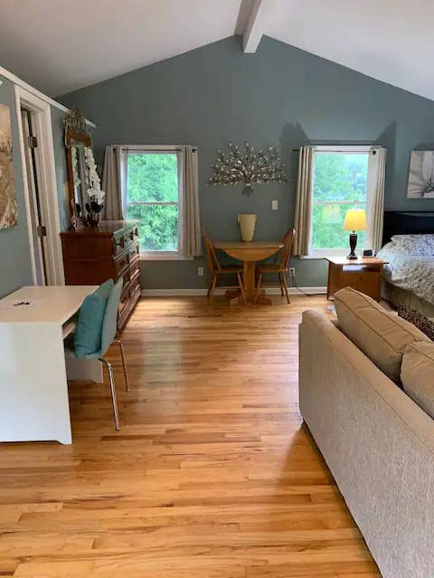 Beautiful apartment close to UNC