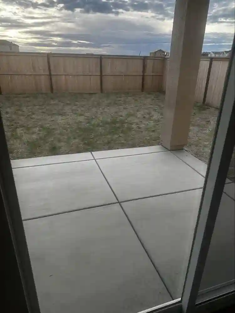 Large Master Bedroom / Private Bath