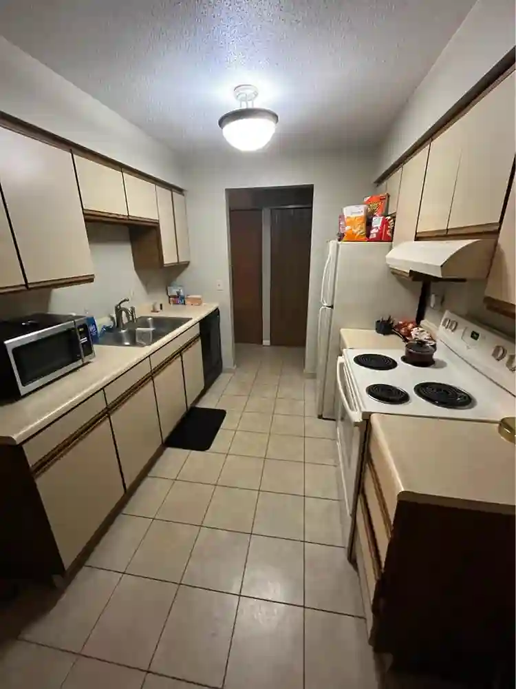 Shared roommate for sale