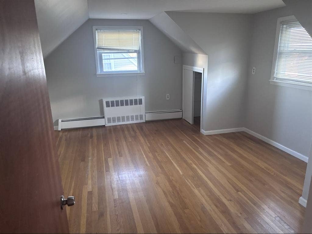 Room available for rent