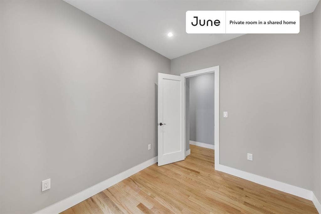 4 BR in New York City