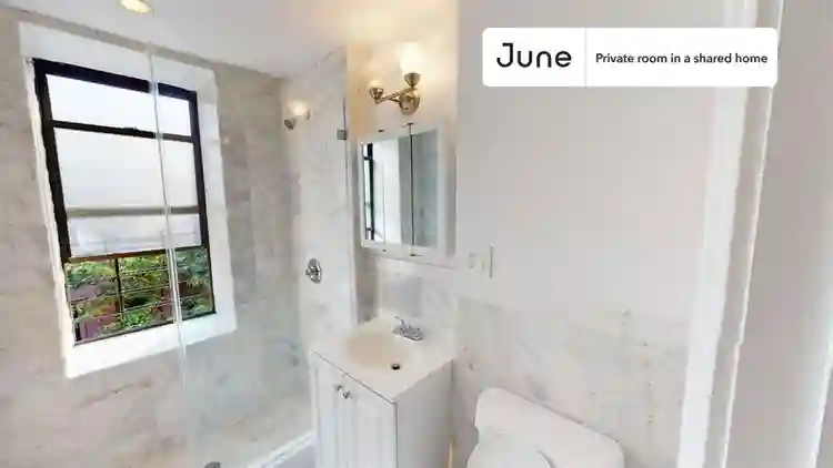 3 BR in New York City