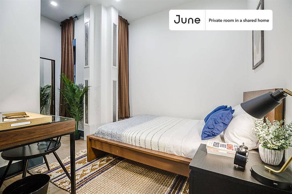 3 BR in New York City