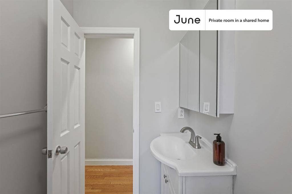 4 BR in New York City