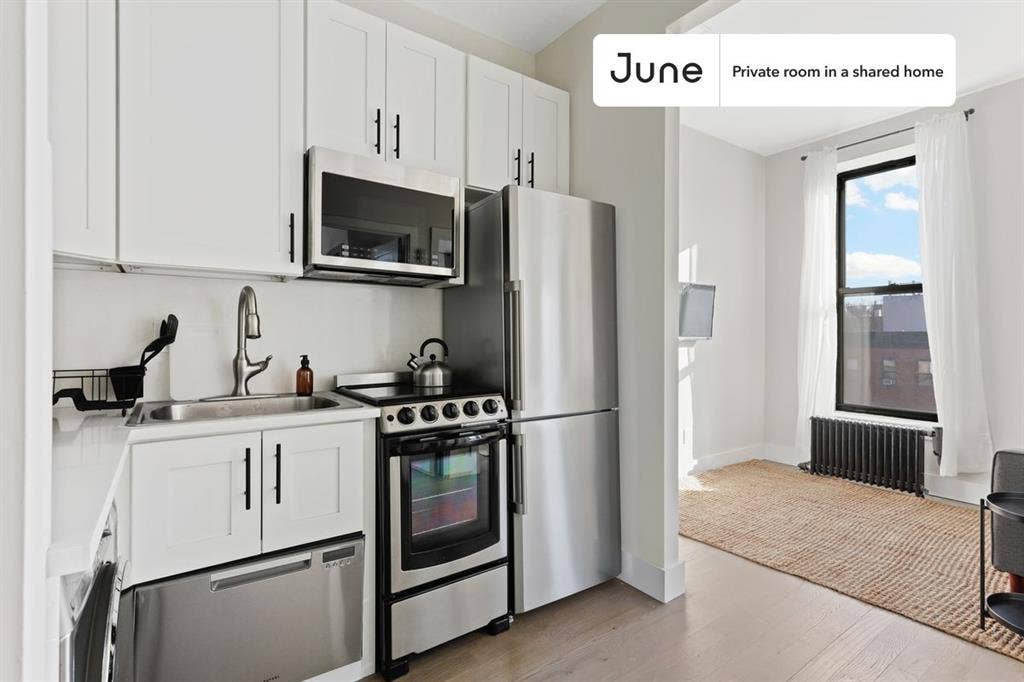 3 BR in New York City