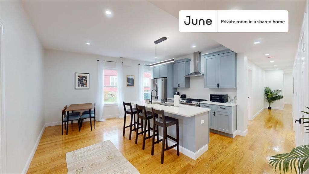 4 BR in Boston