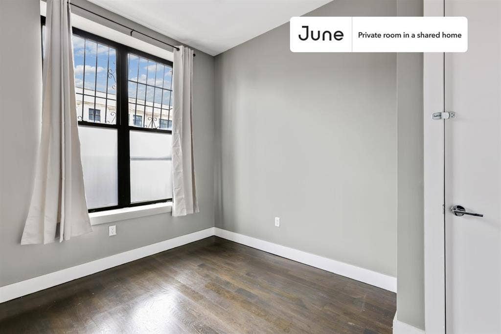 4 BR in New York City