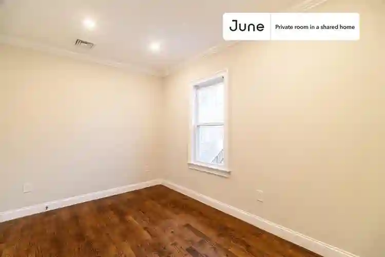 4 BR in Boston