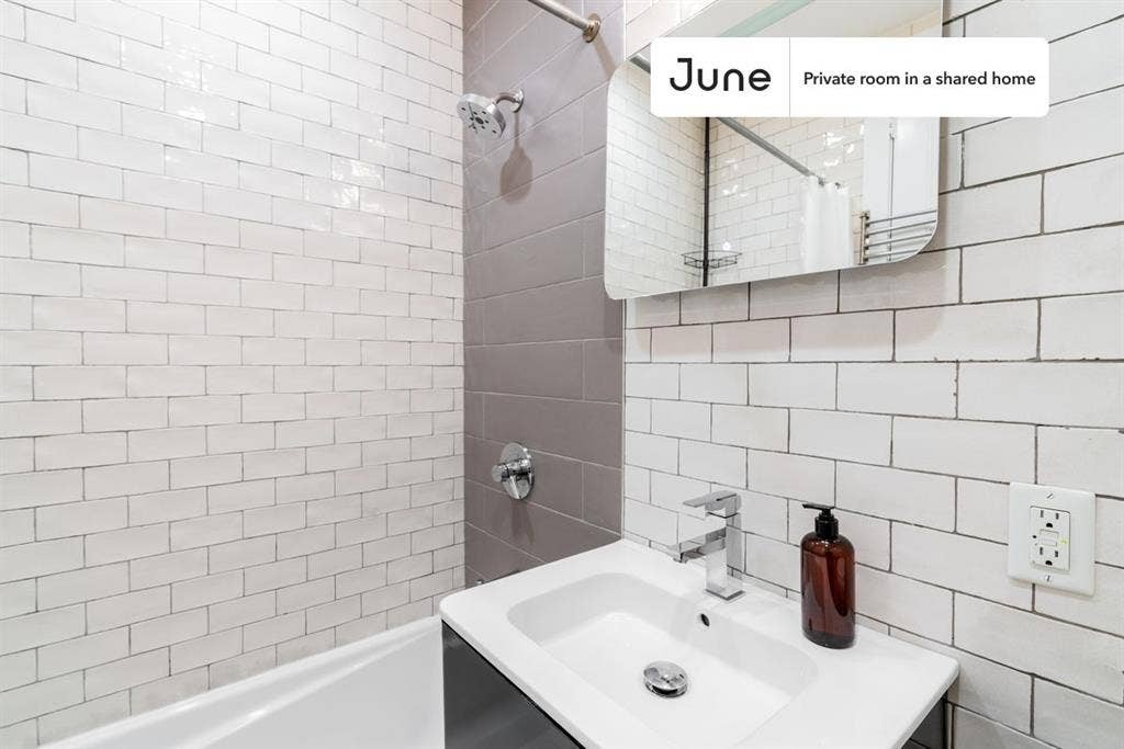 3 BR in New York City