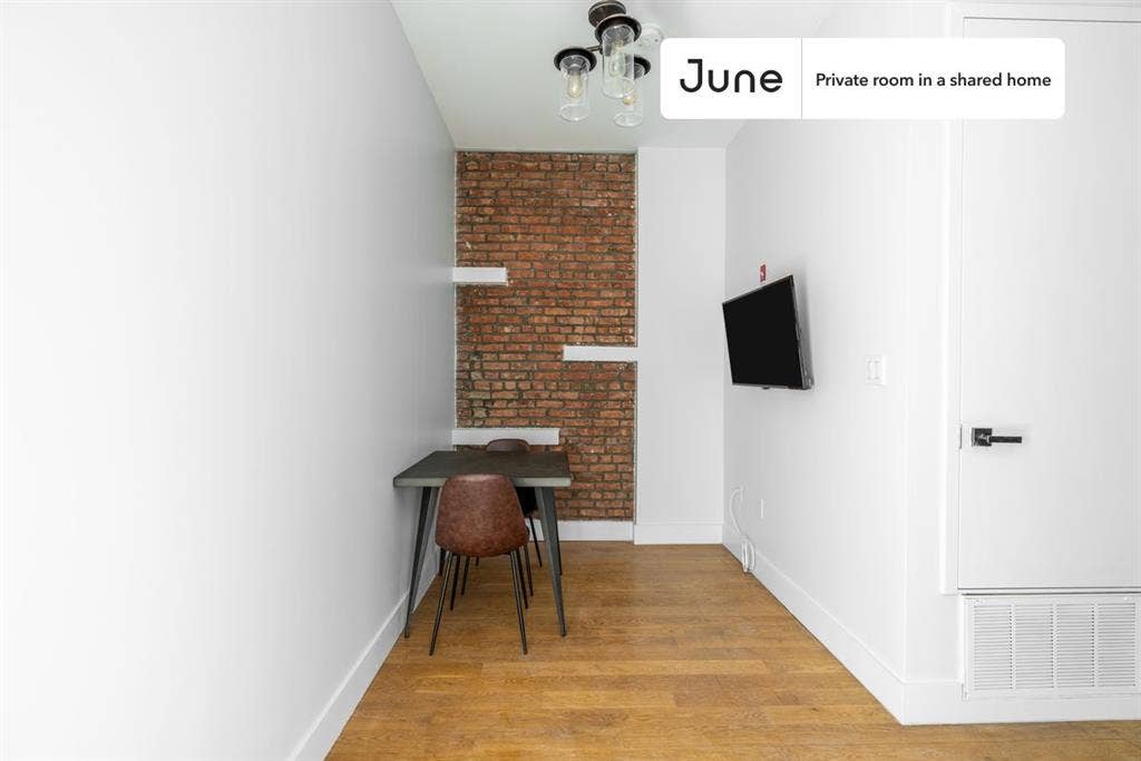 3 BR in New York City