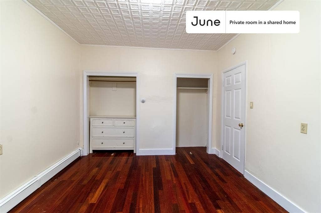 5 BR in Boston