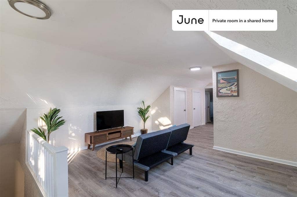 6 BR in Boston