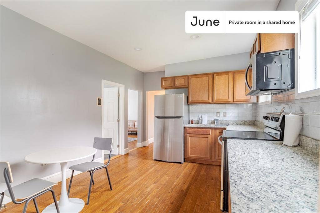 3 BR in Boston