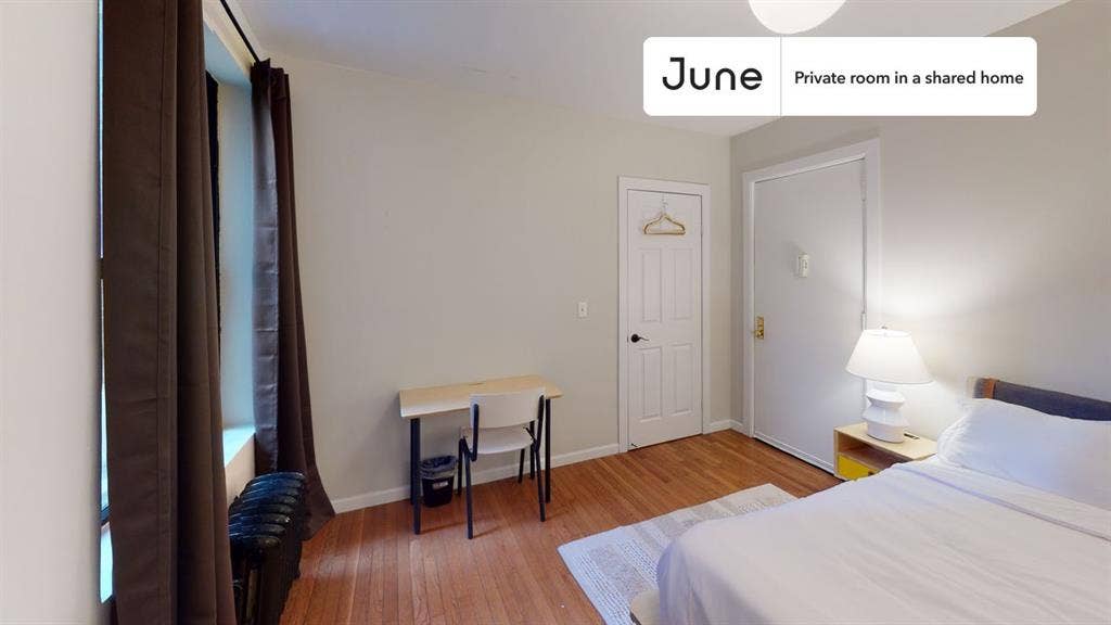 2 BR in New York City