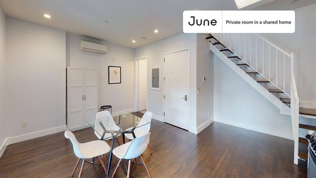 4 BR in New York City