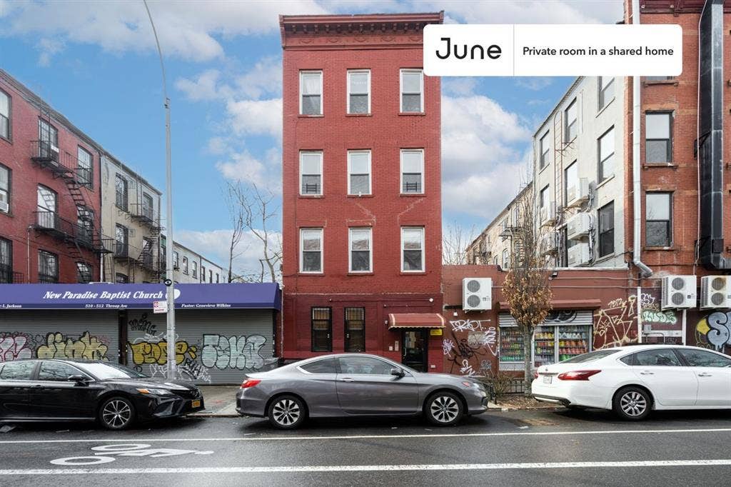 3 BR in New York City