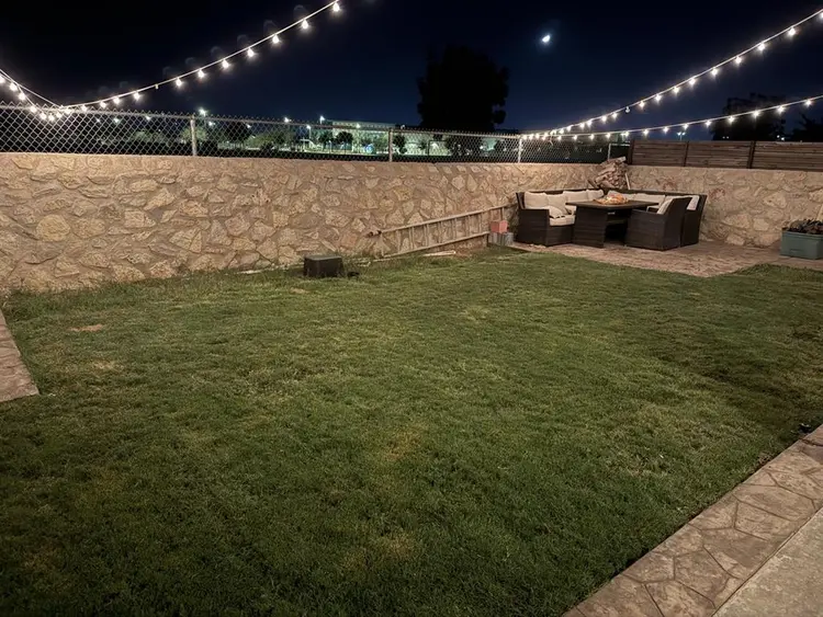 Female Roommate Far East EP