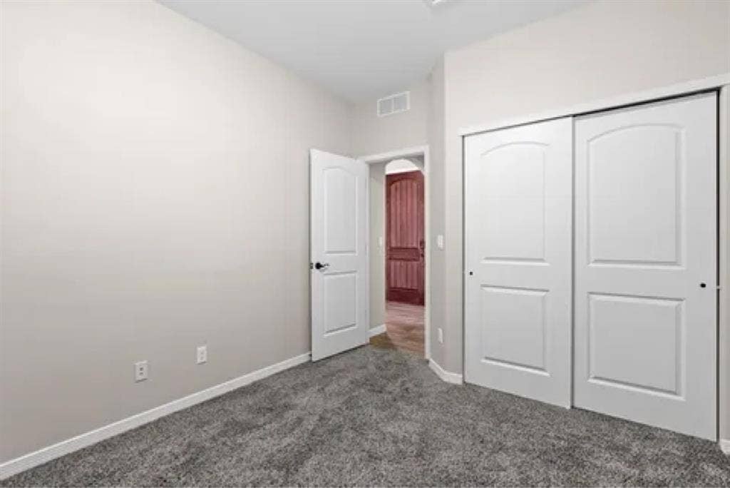 Female Roommate Far East EP