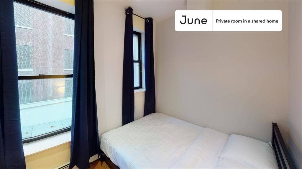 3 BR in New York City