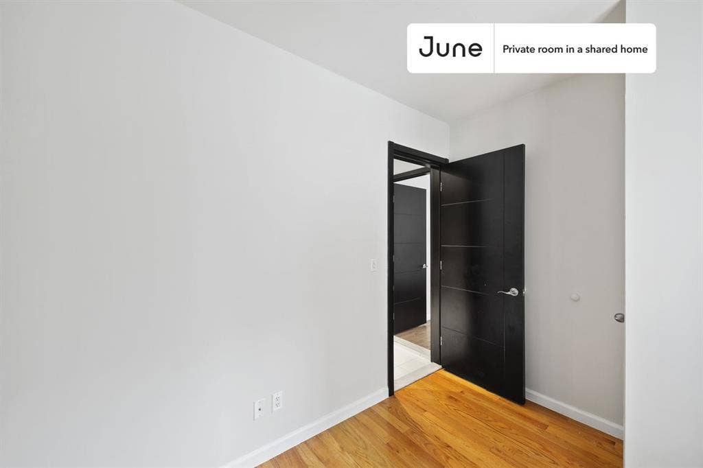 3 BR in New York City