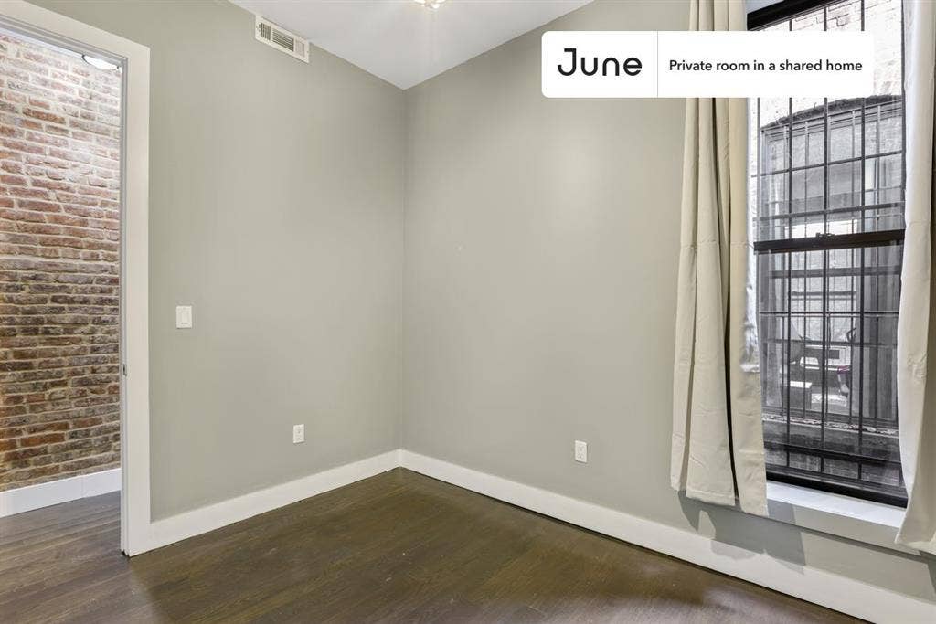 4 BR in New York City