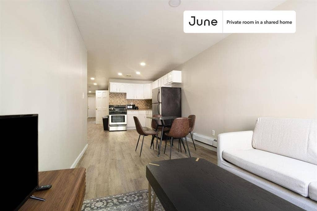 4 BR in New York City