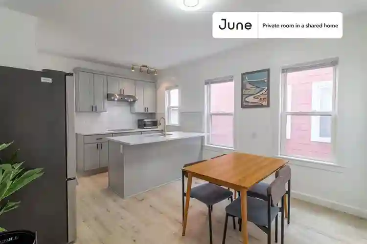 4 BR in Boston