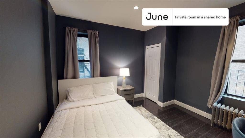 2 BR in New York City