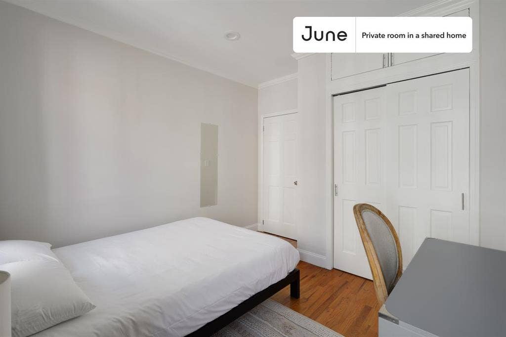 4 BR in New York City