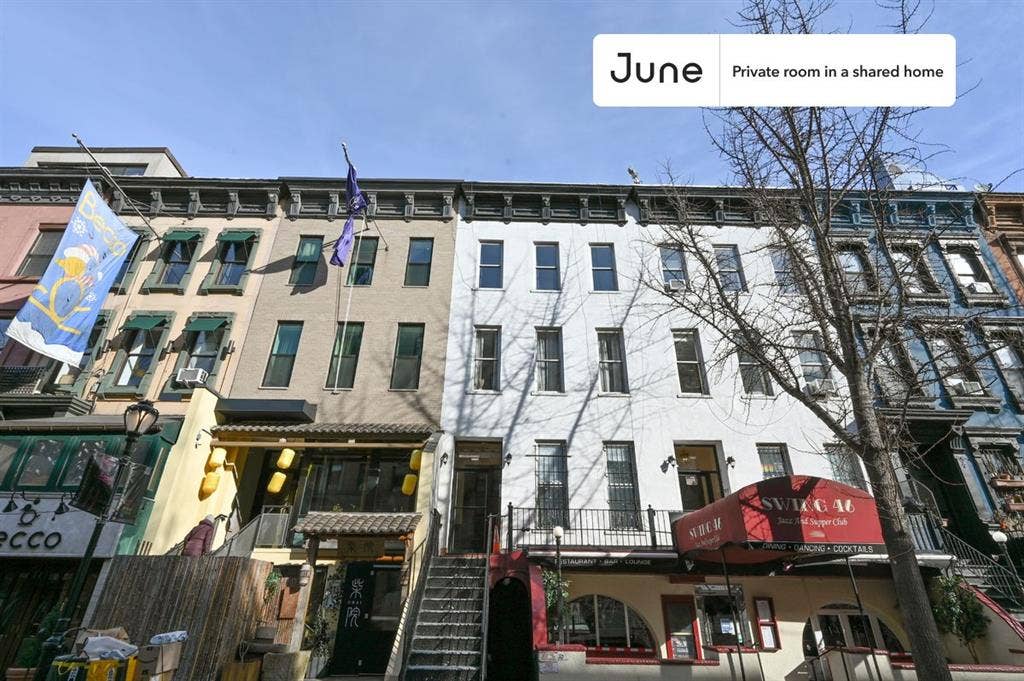 2 BR in New York City