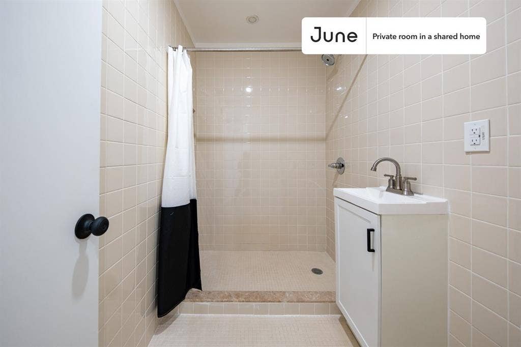 4 BR in New York City