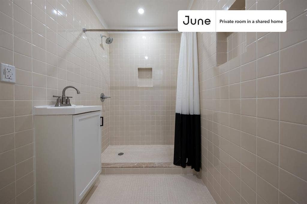 4 BR in New York City