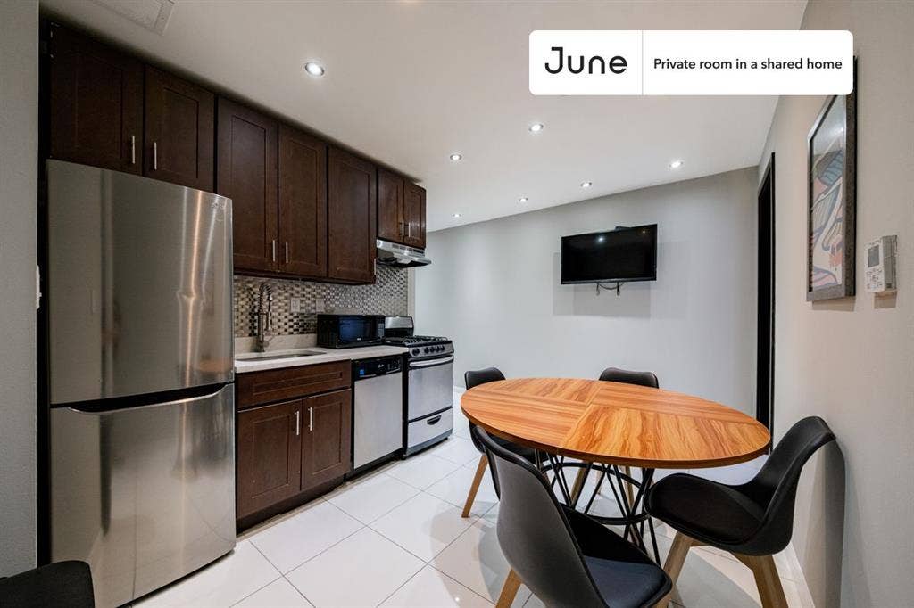 4 BR in New York City