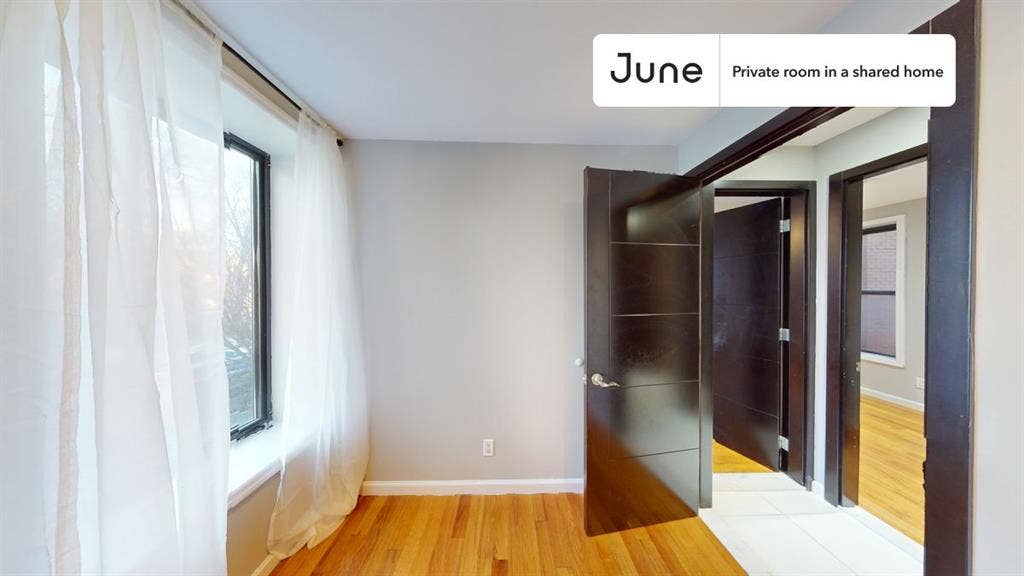 4 BR in New York City