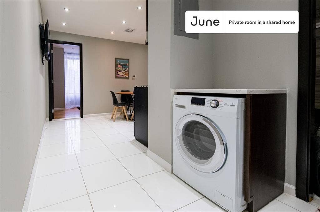 4 BR in New York City