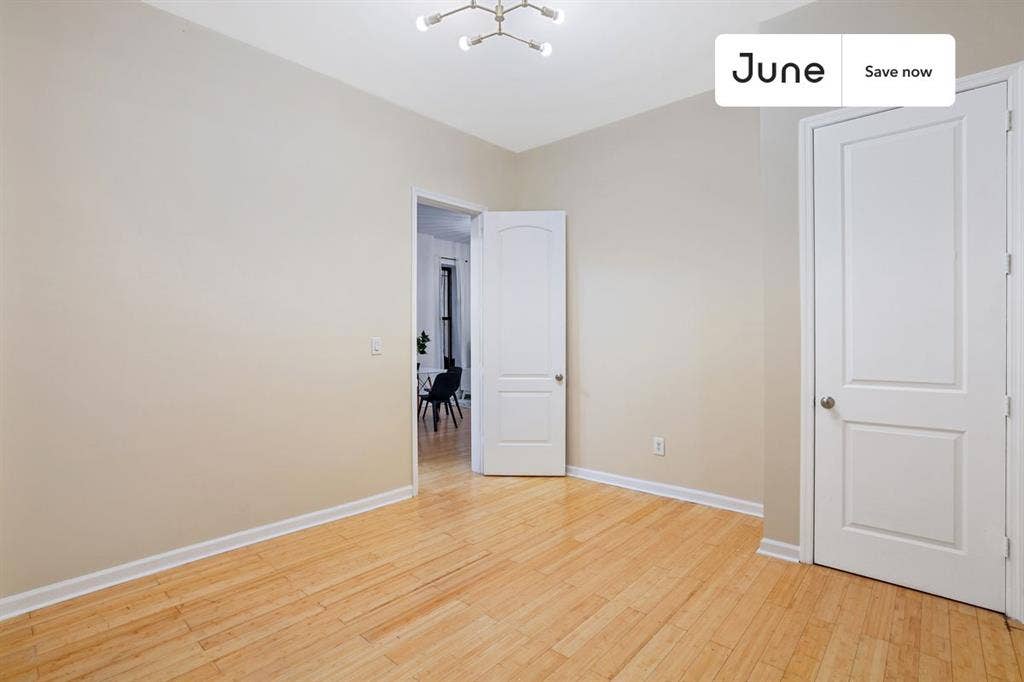 2 BR in New York City