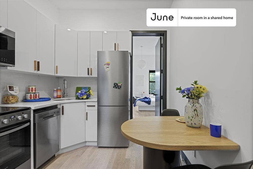 3 BR in New York City