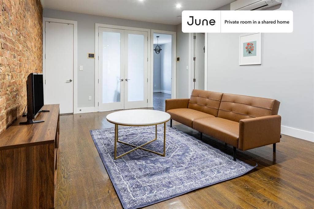 4 BR in New York City