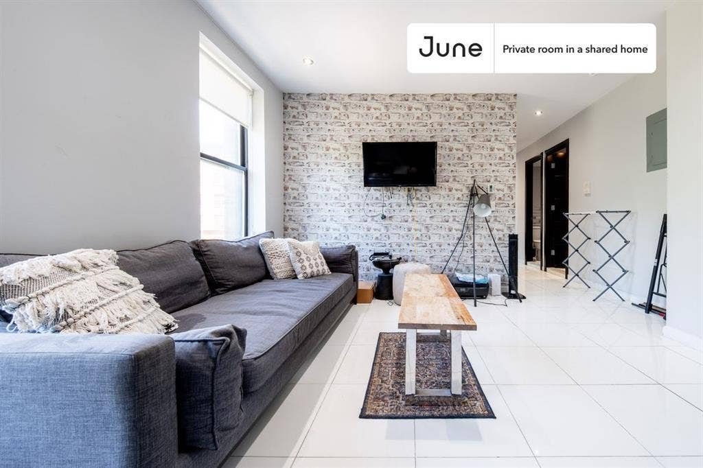 3 BR in New York City