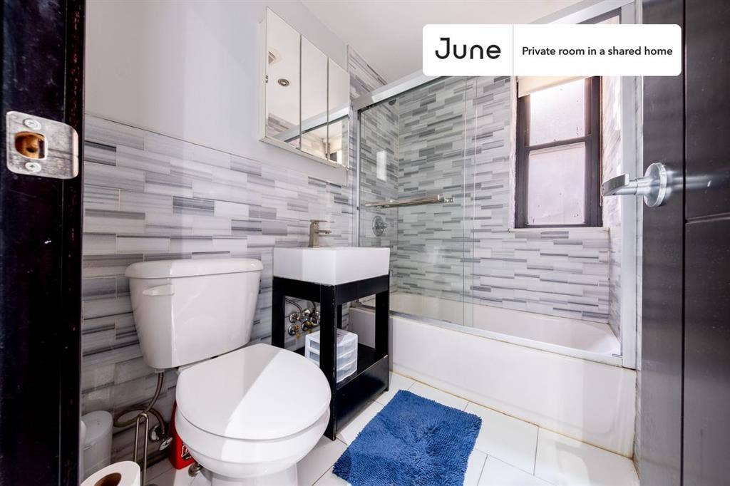 3 BR in New York City