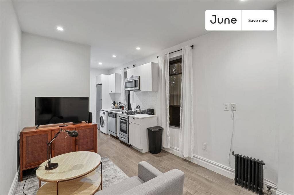 2 BR in New York City