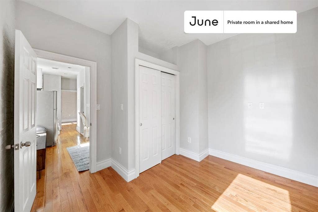 2 BR in New York City