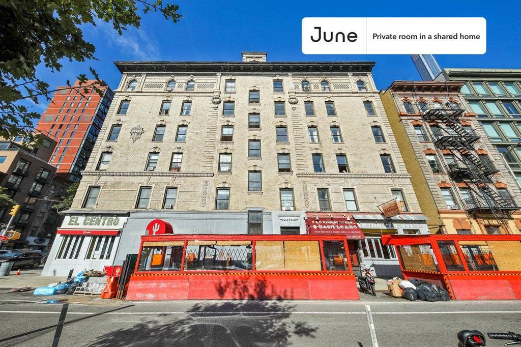 2 BR in New York City