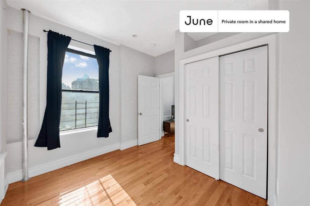 2 BR in New York City