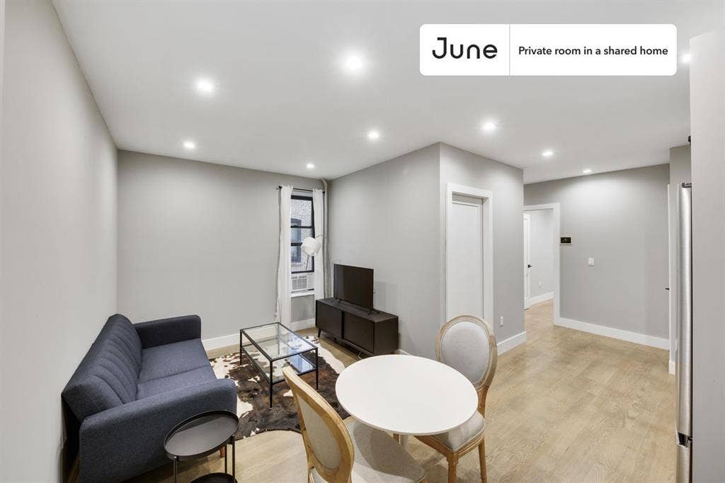 2 BR in New York City