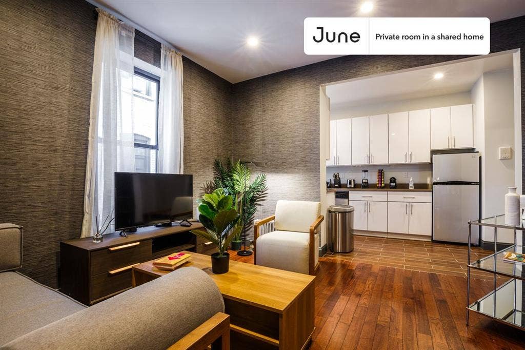 4 BR in New York City